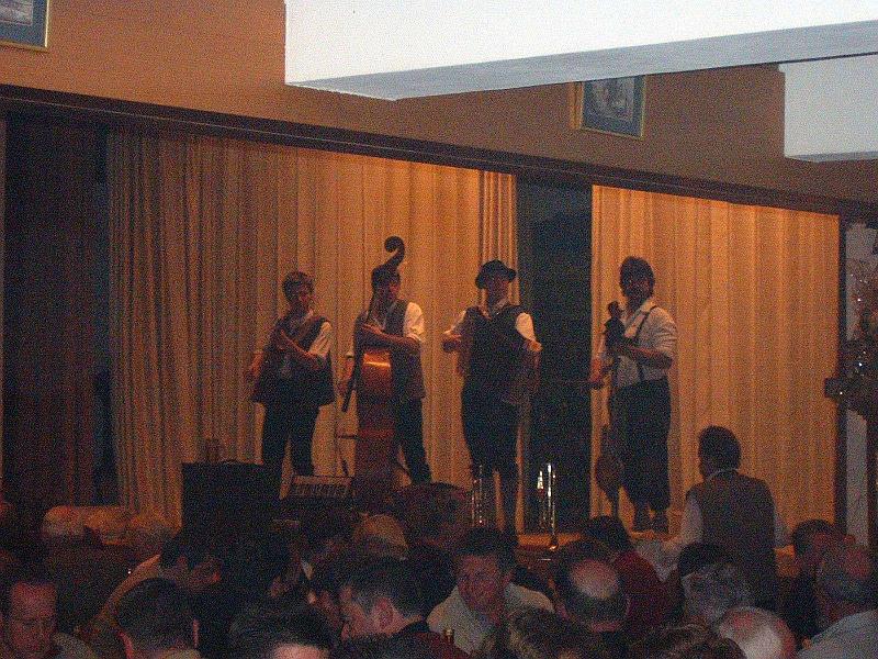 EC2005_0045.JPG